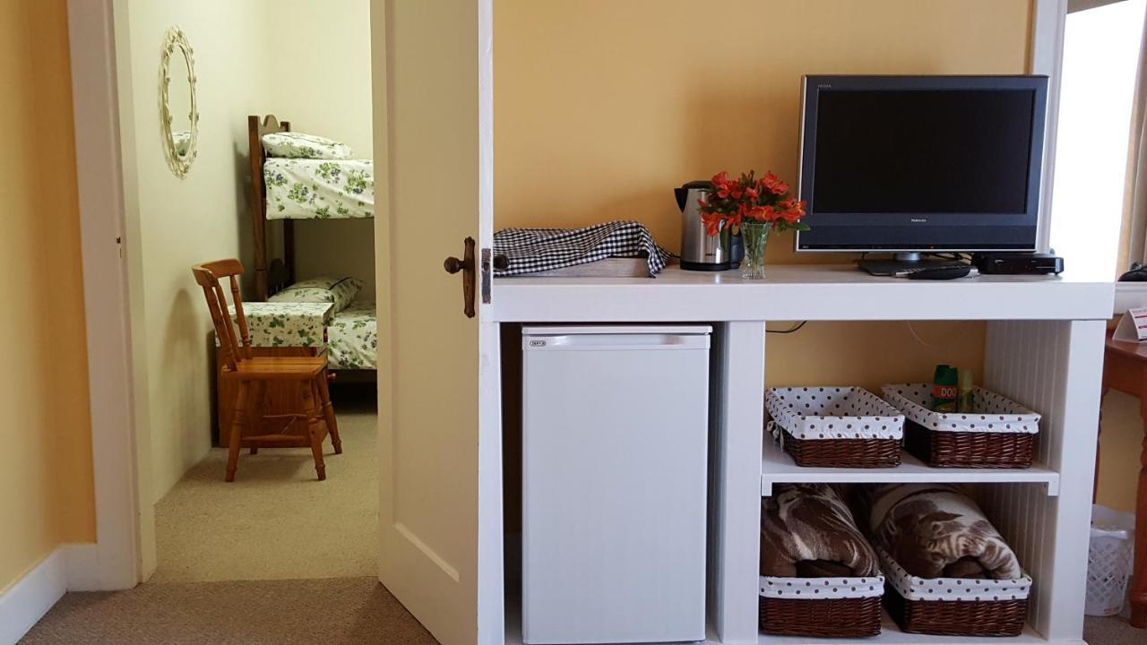 הרמנוס Smuts Ave. Guest Rooms מראה חיצוני תמונה